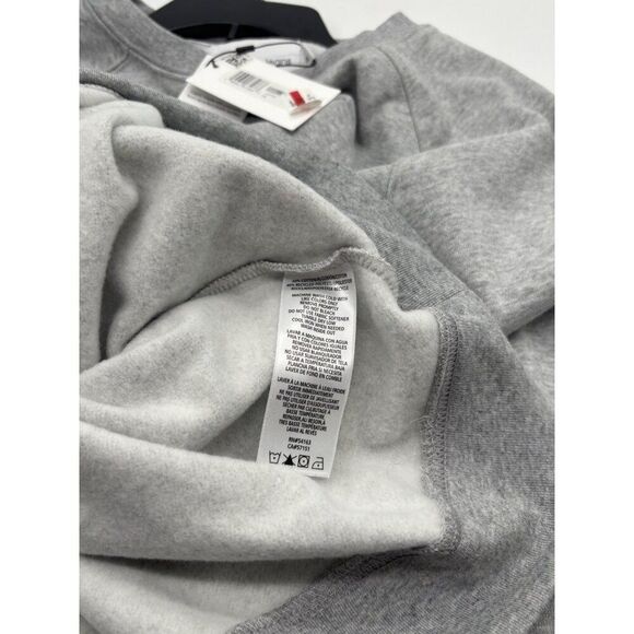 Calvin Klein Jeans Trendy Plus Size Size Sweatshirt, Pearl Color, Sz. 1X - Picture 7 of 9